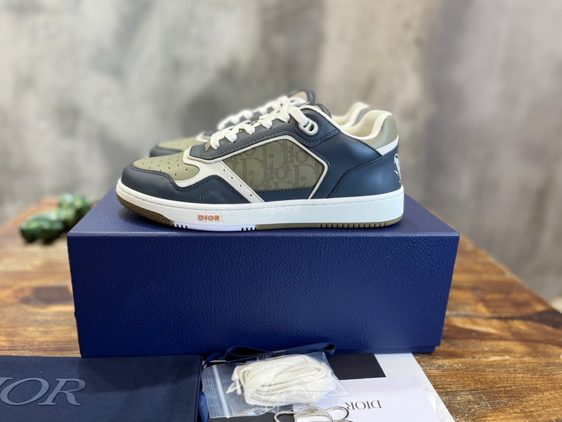 DIOR-디올 3SN272ZWY_H881 B27 로우탑 스니커즈