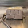 BOTTEGA VENETA- 보테가 베네타 755031VCQC42560 카세트 미니 크로스바디 백