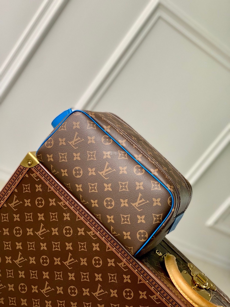 LOUIS VUITTON - 루이비통 M46763 런칭 돕 키트