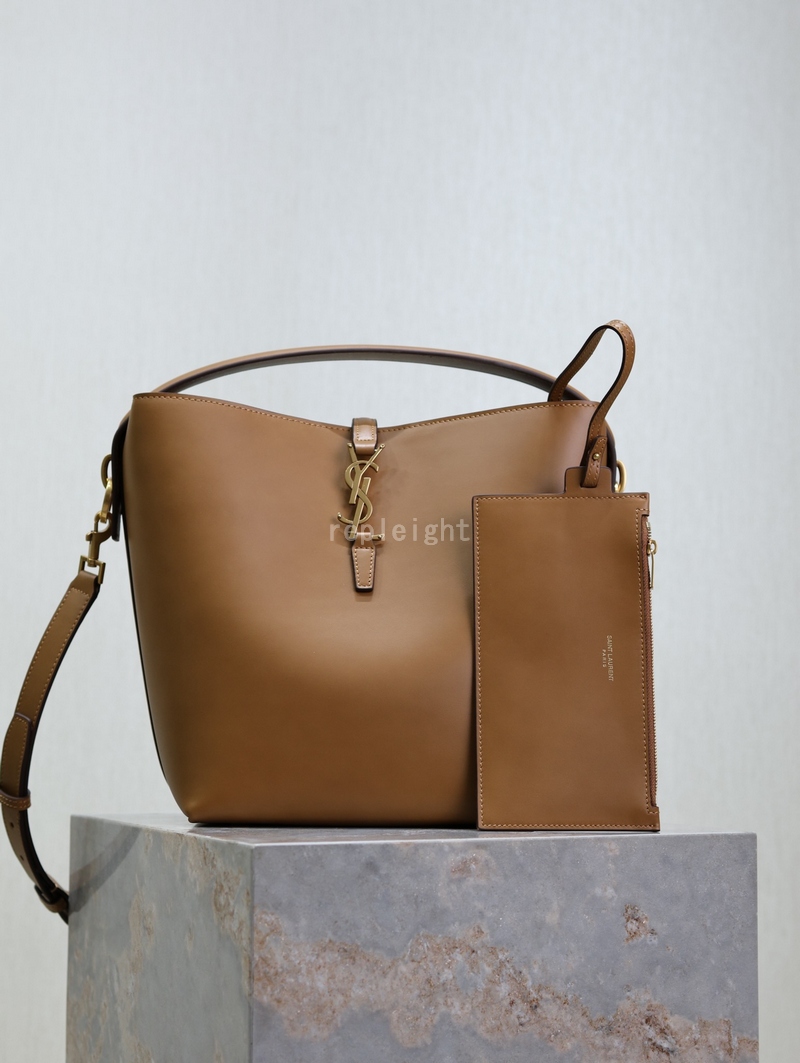 SAINT LAURENT-YSL 7428282R20W2536 le 37