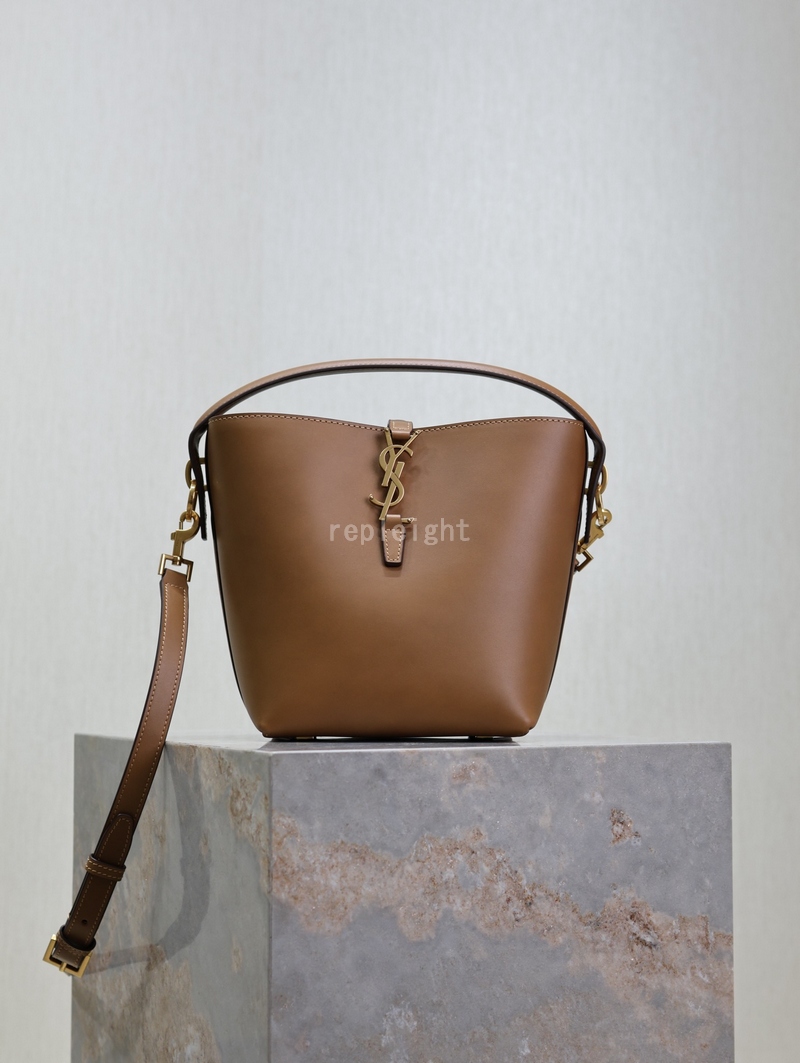 SAINT LAURENT-YSL 7490362R20W2760 le 37 스몰 백