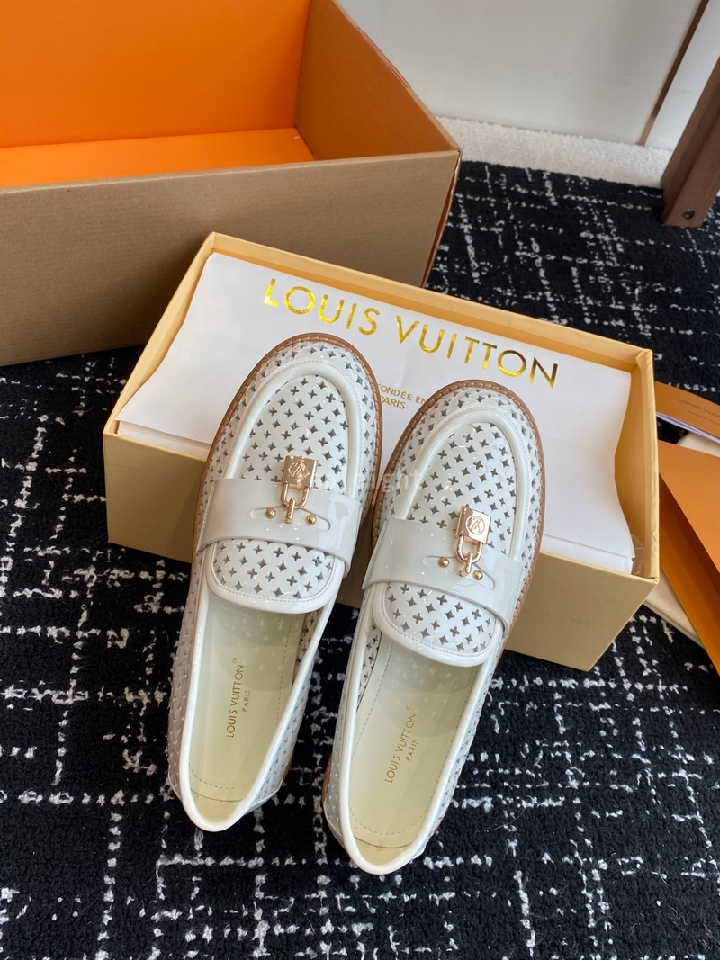 LOUIS VUITTON- 루이비통 1AGXSX Chess Flat Loafer (여성)