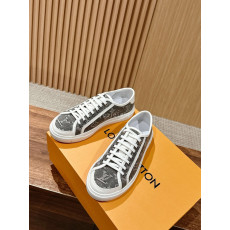 LOUIS VUITTON- 루이비통 1AGYGE LV 라군 스니커즈