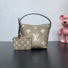 LOUIS VUITTON - 루이비통 M13045 올 인 BB