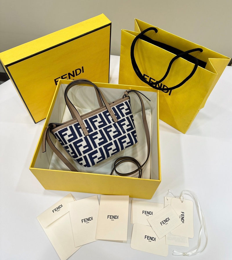 FENDI-펜디 8BS096AOVJF1PIR 미드나잇 블루 FF 자카드 롤 미니 쇼퍼 백 15.5cm