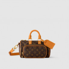 LOUIS VUITTON-루이비통 M14981 모노그램 키폴 카고 25