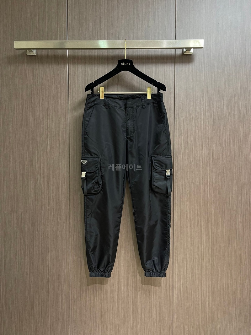 프라다 - PRADA Re-Nylon 바지