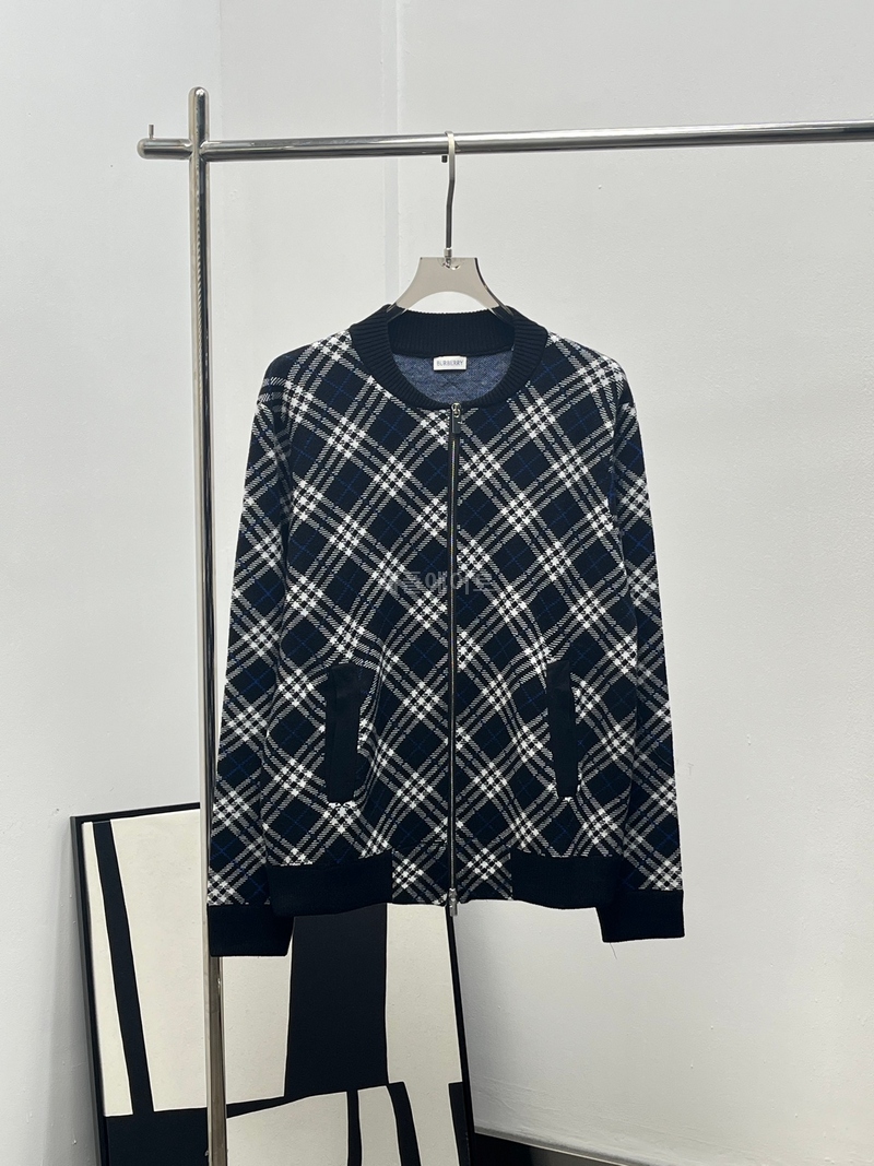 BURBERRY - 버버리 Burberry Check Pattern Wool Blend Sweater
