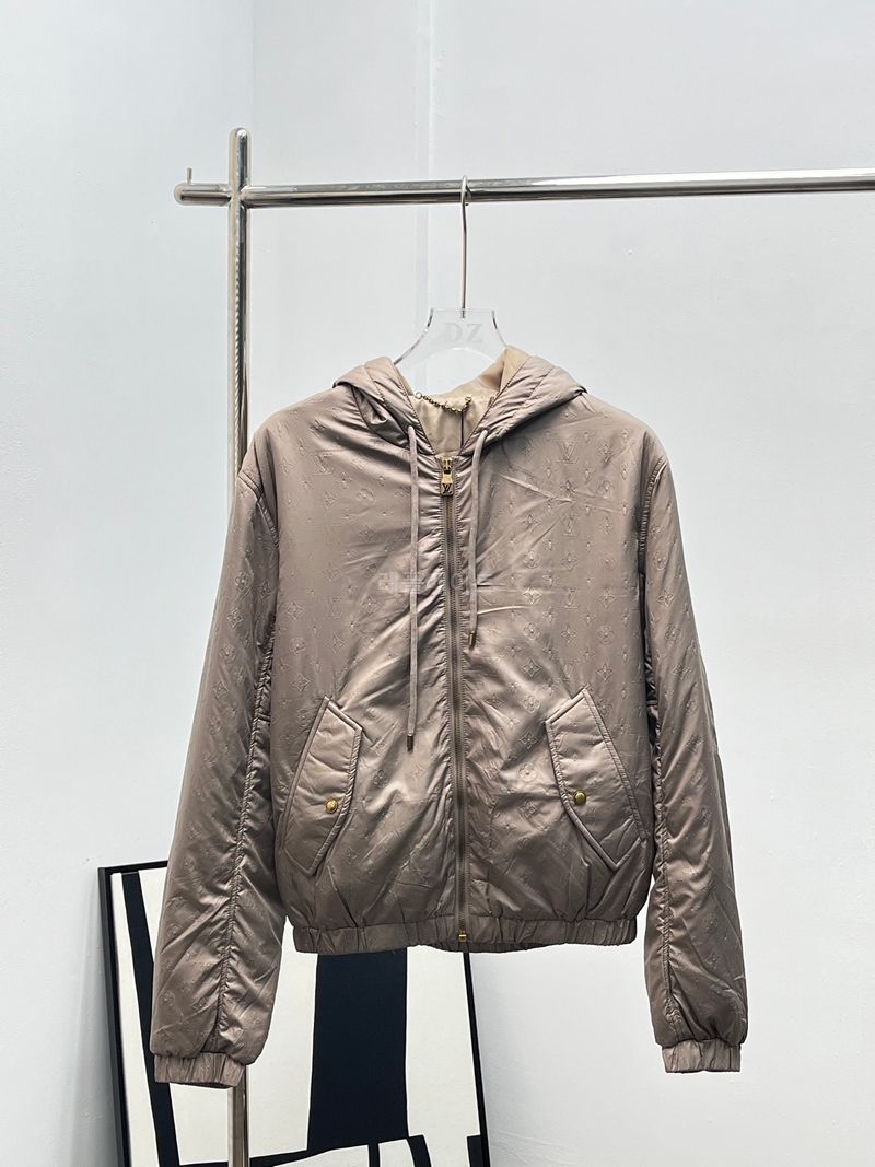 LOUIS VUITTON-루이비통 1AHBIA Monogram Padded Windbreaker