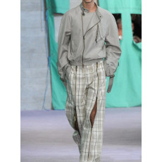 BURBERRY - 버버리 The Burberry Summer 2025 Collection - Burberryplc