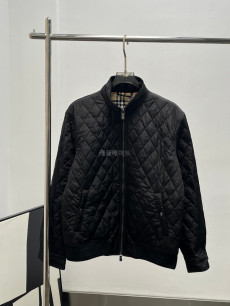 BURBERRY - 버버리 81101871 신상품 퀼팅 나일론 재킷