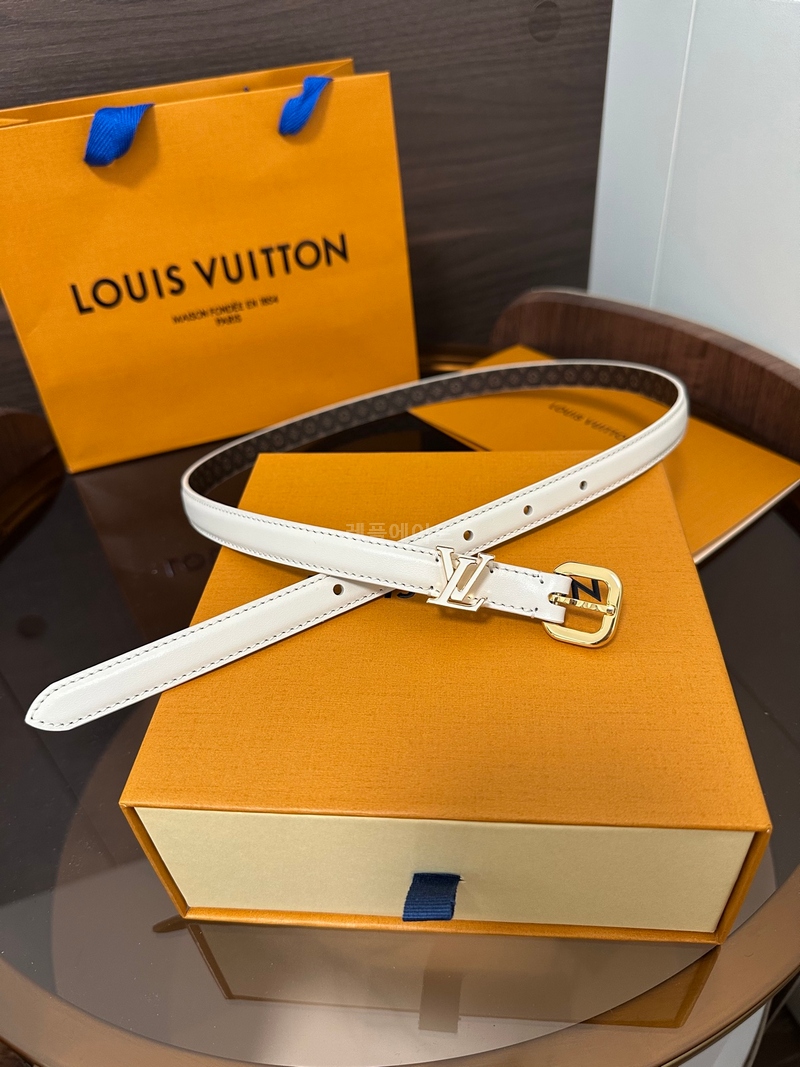 LOUIS VUITTON-루이비통 M8941Y LV Darling Ard 15mm Belt