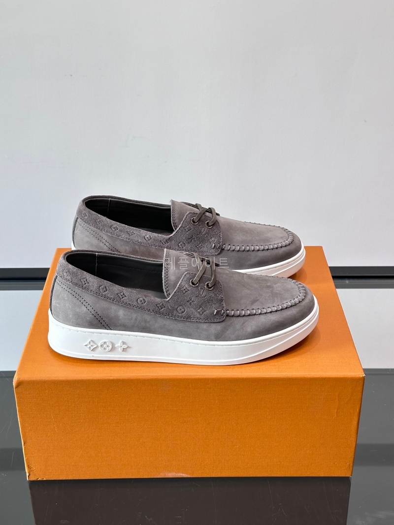 LOUIS VUITTON- 루이비통 남성 로퍼