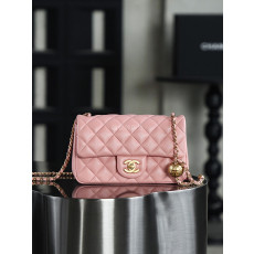 샤넬 AS1787 CHANEL 클래식 뉴 미니 골드 볼 램스킨 숄더백