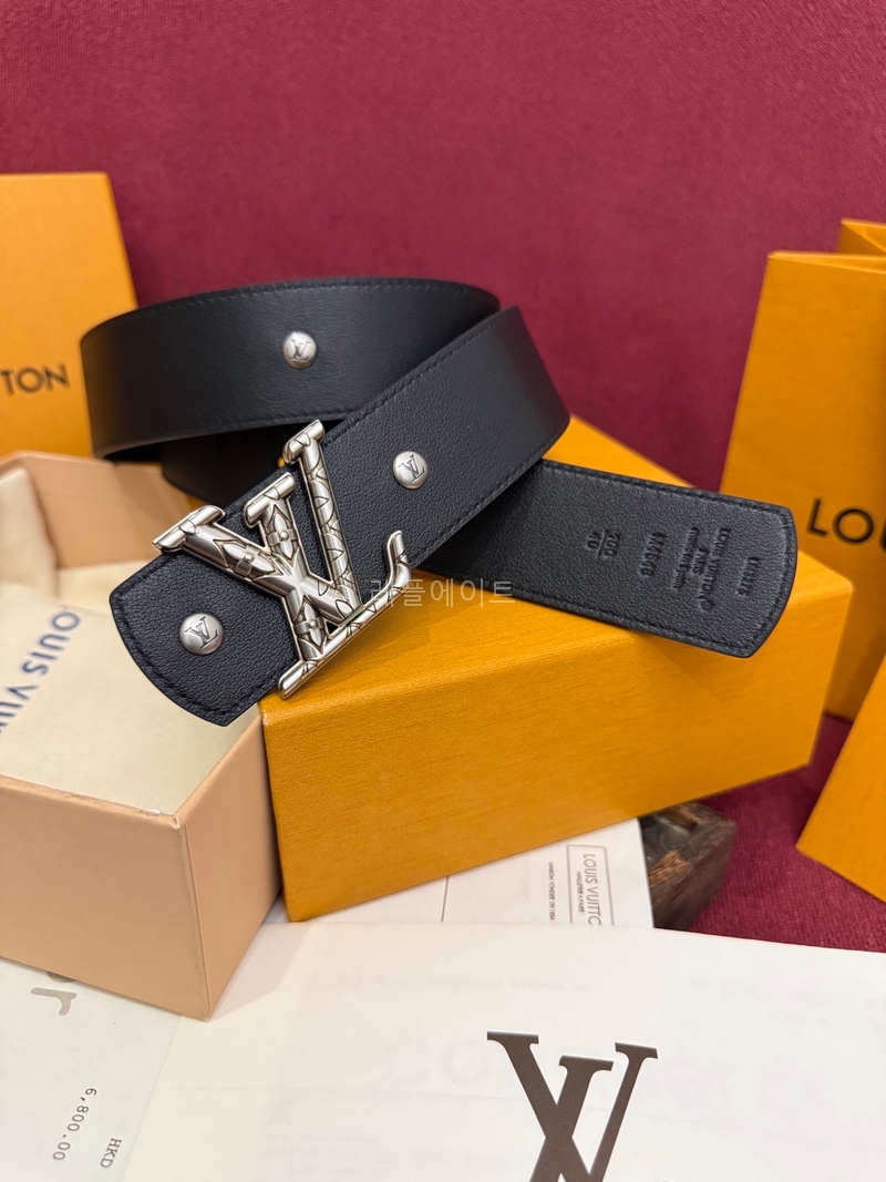 LOUIS VUITTON-루이비통 M4648S LV 디멘션 드리프트 플라워 스터드 40mm 리버서블 벨트