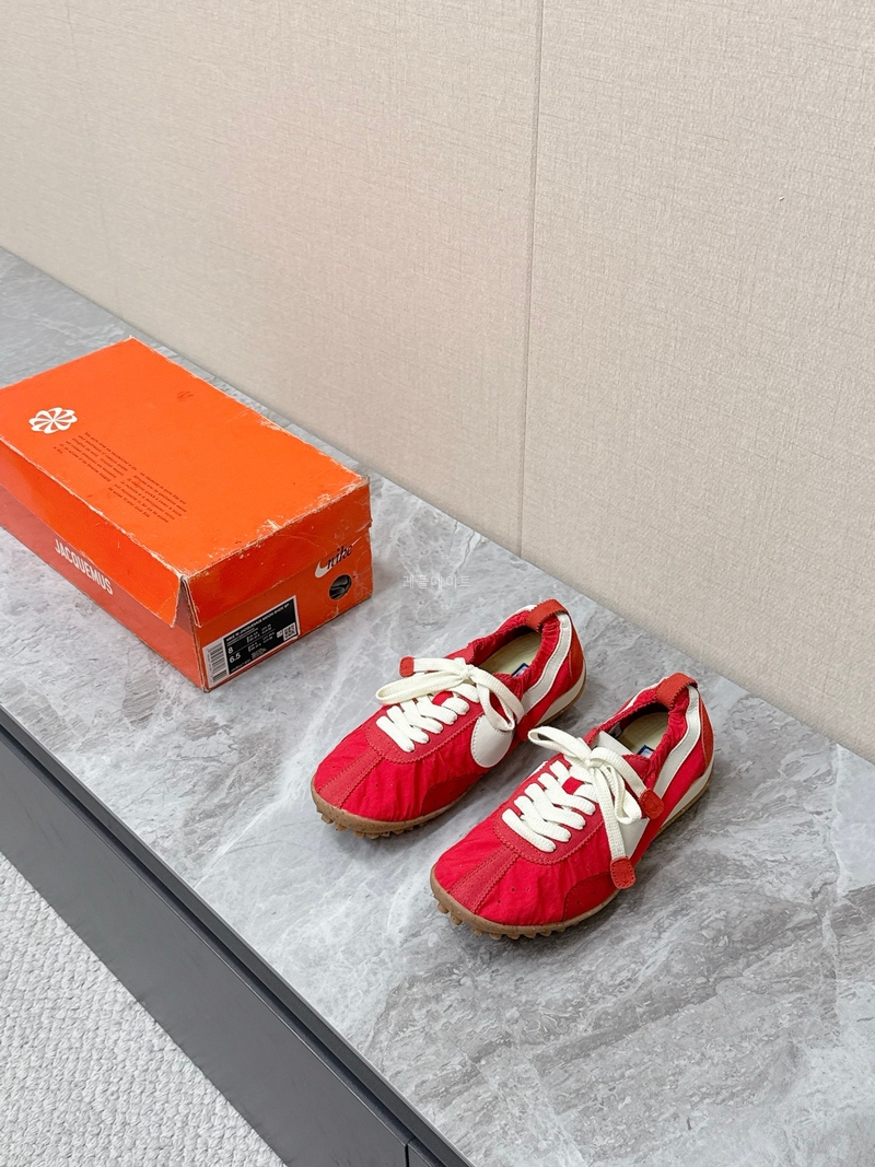 나이키 x Jacquemus 문 슈 (남여공용)